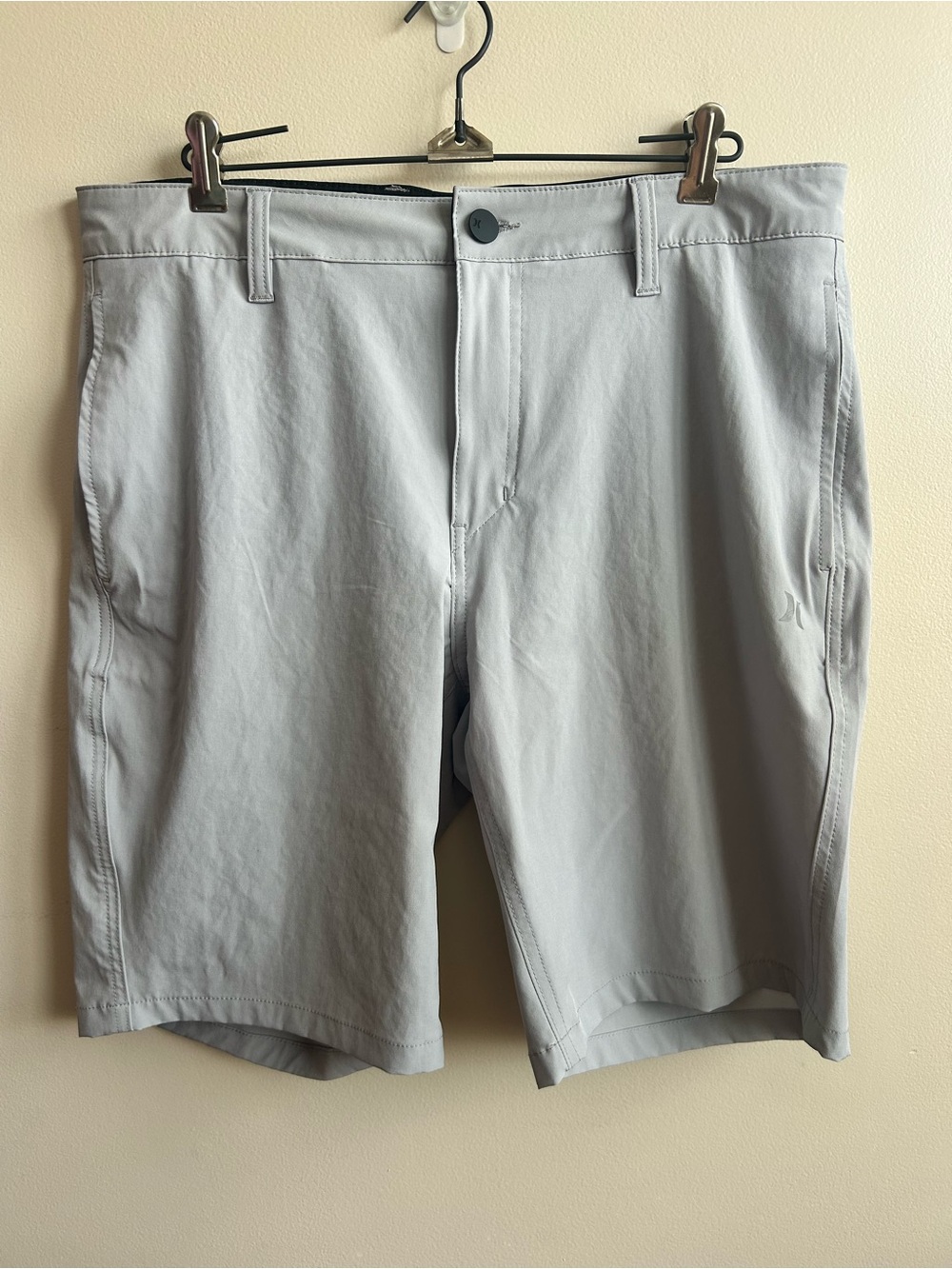 NWOT Hurley Mens Hybrid Walkshorts Golf Performance Shorts Grey 34